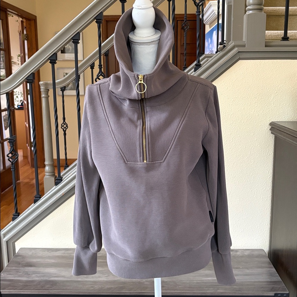Varley Vine Half-Zip Pullover in Deep Charcoal Size XS - Picture 3 of 16